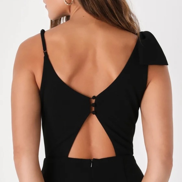 Black Sleeveless Bodycon Midi Dress - Picture 6 of 6